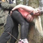 LunaLove96 nach dem Pissen im Wald Outdoorfick mit User